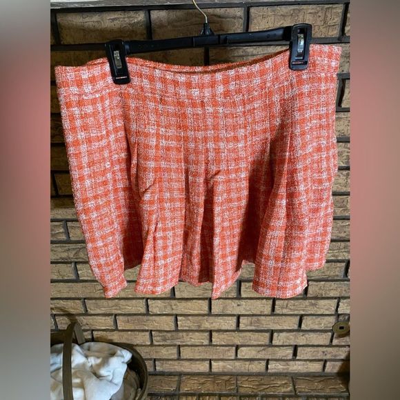 Zara orange pleated skirt - Picture 1 of 6